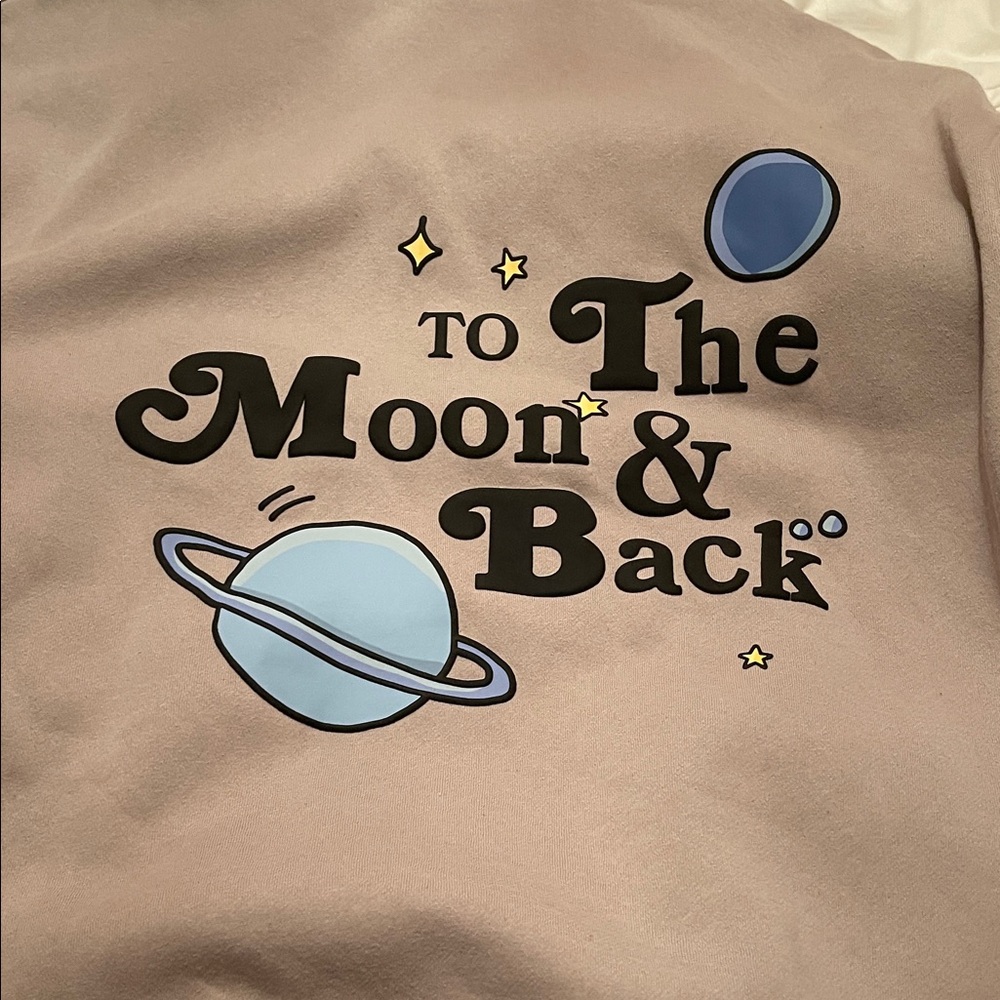 White Fox Boutique Gray Sweatshirt with Blue and Black Print